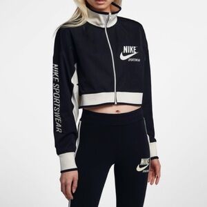 Nike Sportswear Cropped Track Jacket Size XL Activewear Sporty